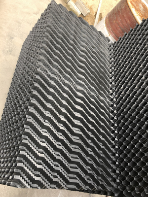Material lleno contrario de la torre de enfriamiento del llenador FRP del PVC de la torre de enfriamiento del flujo