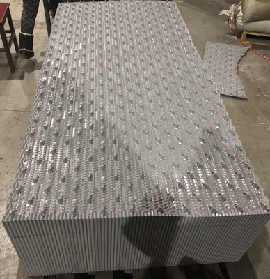 la torre de enfriamiento rígida del PVC de 750X2000m m llena la medios torre de enfriamiento del terraplén CF750