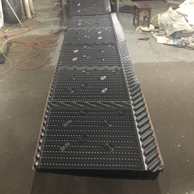 Llenador lleno negro 810m m del PVC del paquete de la torre de enfriamiento de la torre de enfriamiento